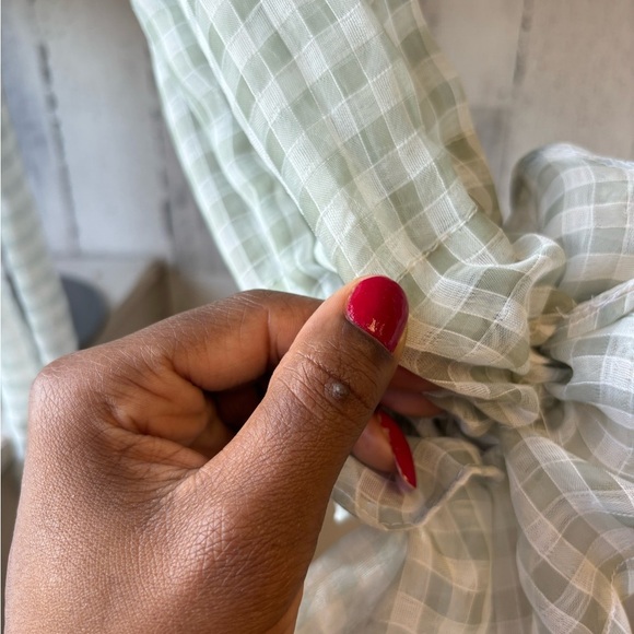 Asymmetrical Sleeve Blouse With Scrunchie - Picture 8 of 10